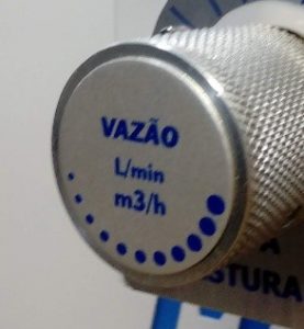 Controle do fluxo vazão de trabalho na solda MIG